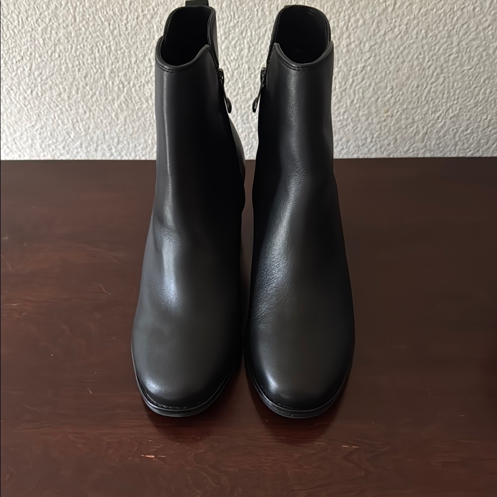 Sperry women boots